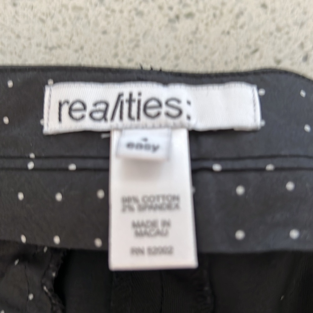 Realities Slacks - Picture 4 of 4